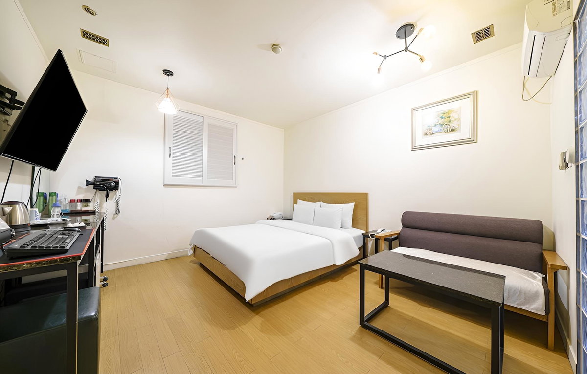 Hotel · Yongin Valentine, Yongin