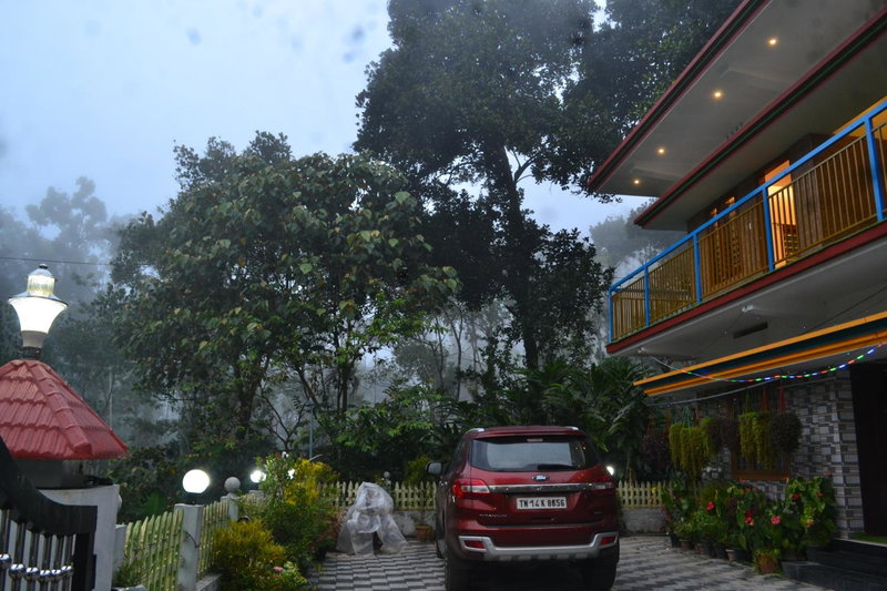 Arabian Nights Munnar,Family Villa with Pool, Munnar, India