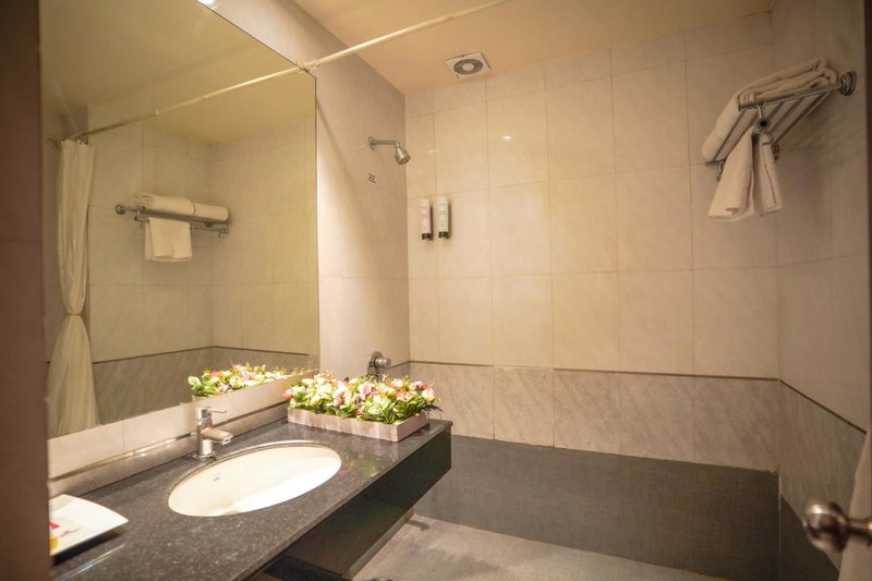 Hotel Swarn Towers, Bareilly, India