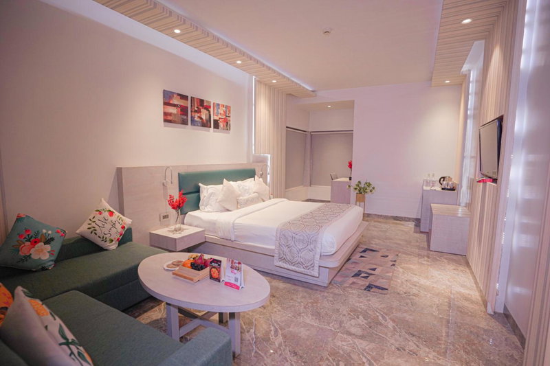 Hotel Swarn Towers, Bareilly, India
