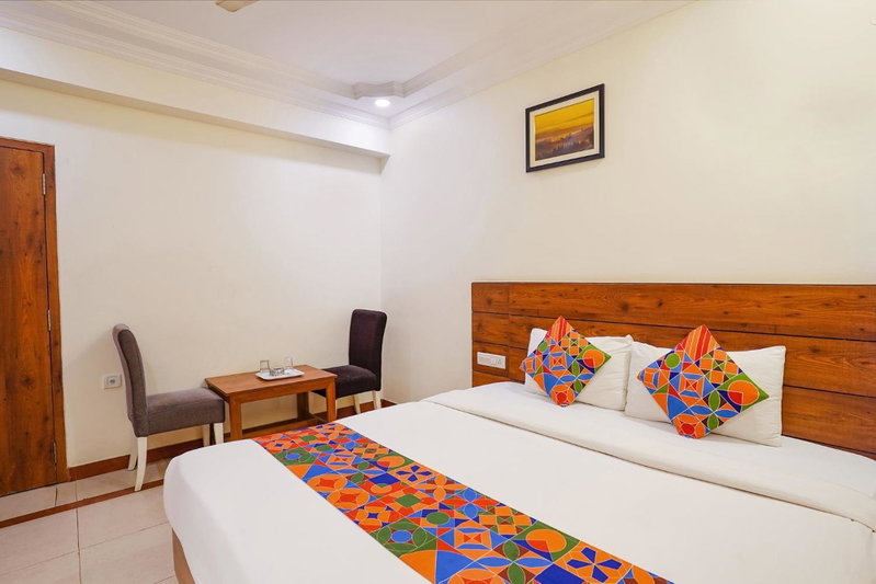 HOTEL SAVI iNN NEAR BENGALURU PALACE, Bangalore, India