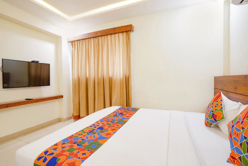 HOTEL SAVI iNN NEAR BENGALURU PALACE, Bangalore, India