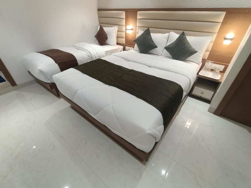 Hotel Pearl Residency Thane, Thane, India