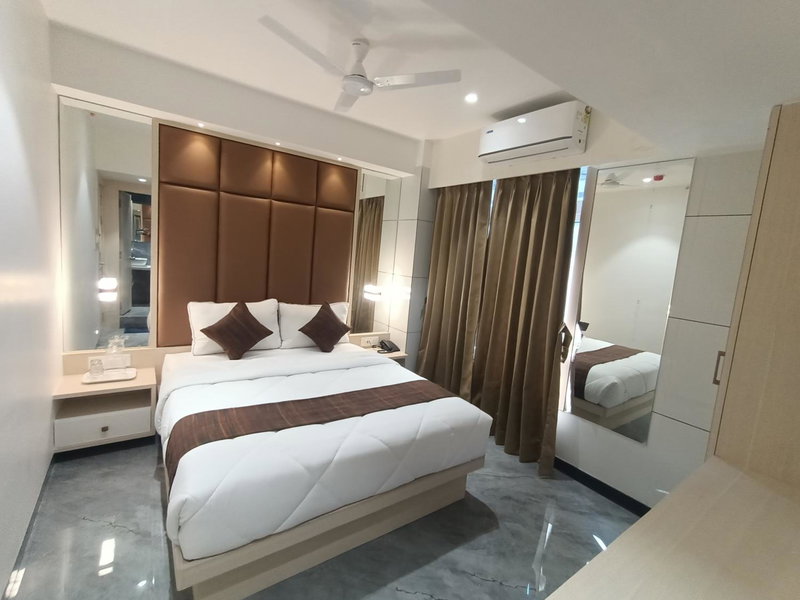 Hotel Pearl Residency Thane, Thane, India