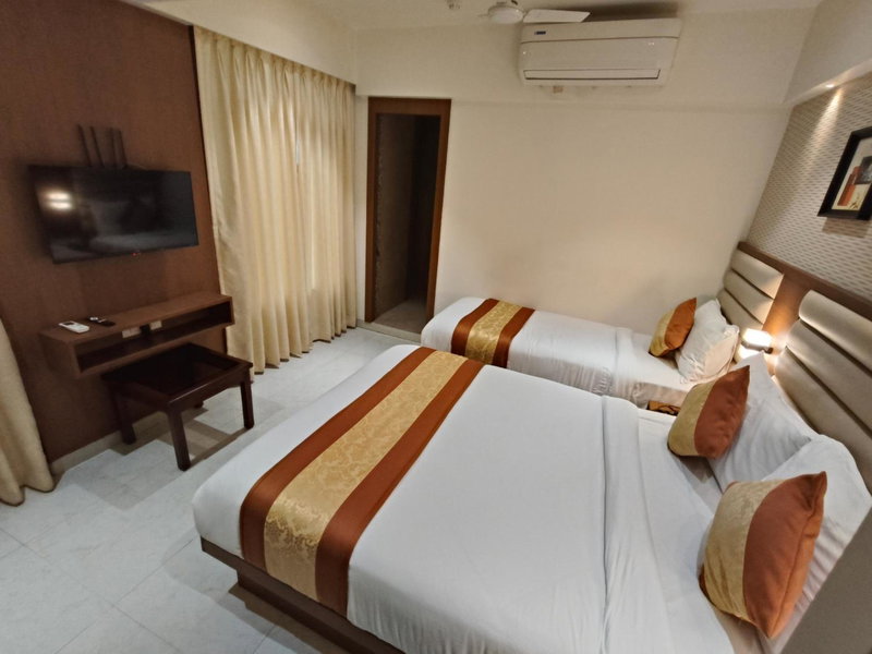 Hotel Pearl Residency Thane, Thane, India