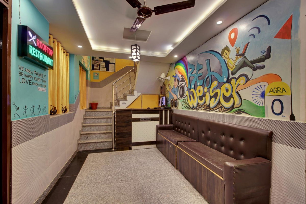 Bedweiser Backpackers Hostel, India