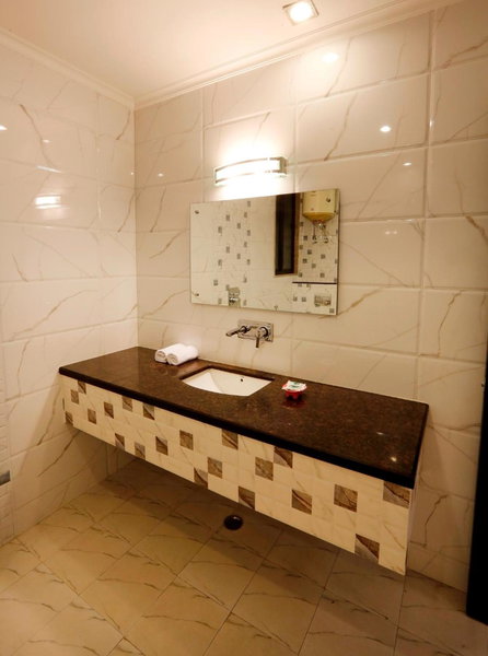 Hotel Anand Lok Inn at Delhi Airport By Arch Group, New Delhi, India