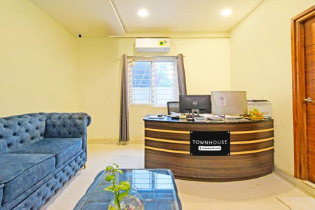 Super Townhouse Kondapur Near Botanical Garden Formerly RRR Inn, Kondapur, India