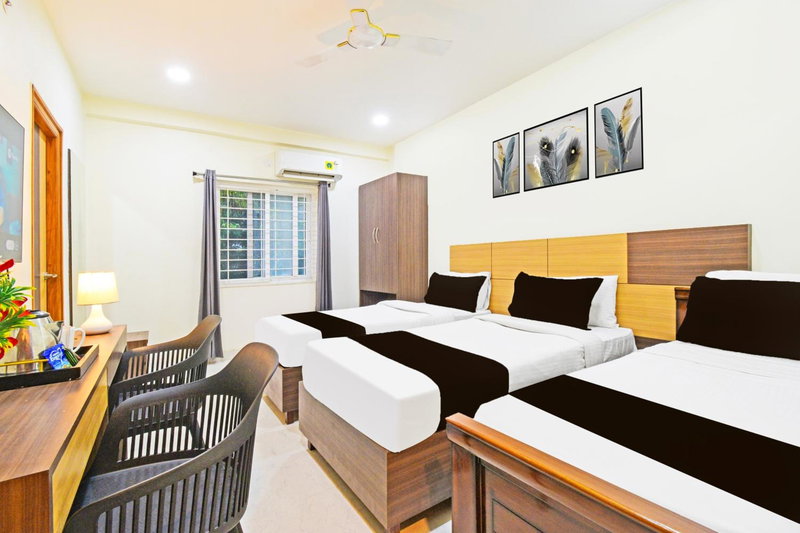 Super Townhouse Kondapur Near Botanical Garden Formerly RRR Inn, Kondapur, India
