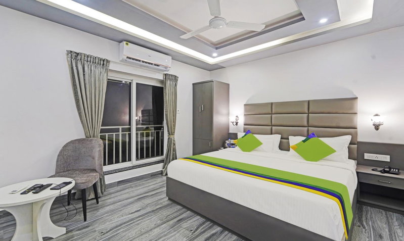 Treebo Premium Raffis' Andalusia Bay Way, Puducherry, India