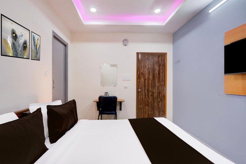 Townhouse Nanak Ram Guda Near WaveRock SEZ, Hyderabad, India