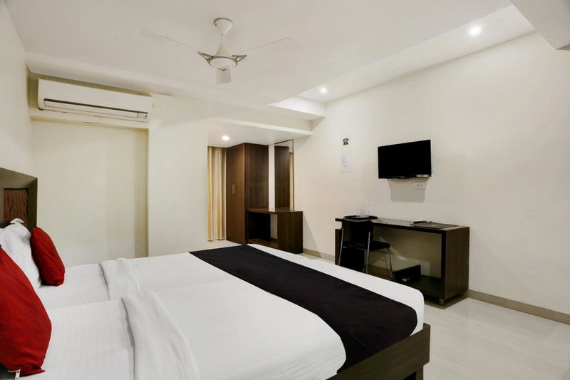 Hotel O Halcyon Deccan Inn, Hyderabad, India
