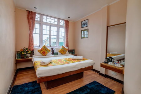 Muscatel Spring Burn - 100 Mts from Mall Road, Darjeeling, India