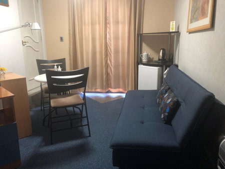 Amplia Habitación tipo Ejecutiva con baño y acceso privados, Toluca, Mexico