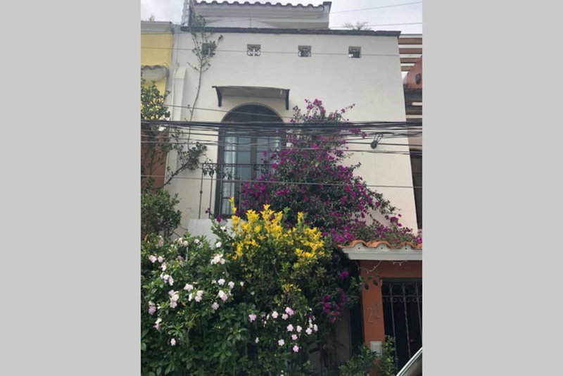 Amplia Habitación tipo Ejecutiva con baño y acceso privados, Toluca, Mexico