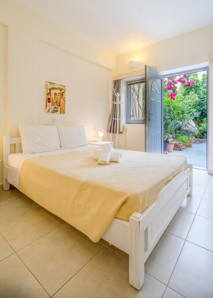 Ersi Villas, Firostefani, Greece