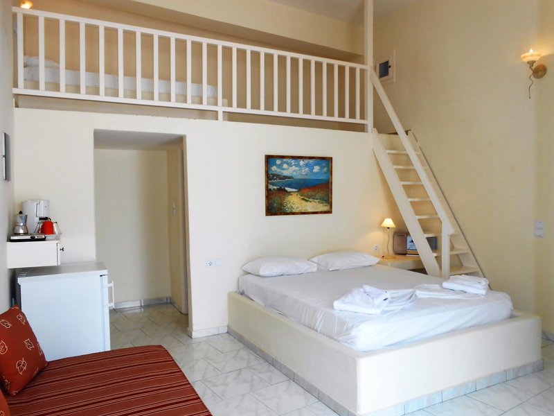 Livanios Studios, Adamas, Greece