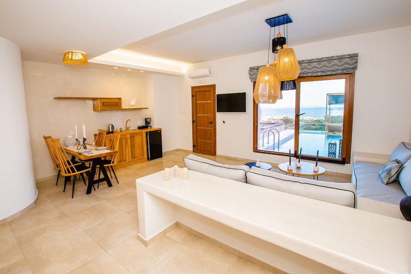 Perla Nera Suites, Santorini, Greece