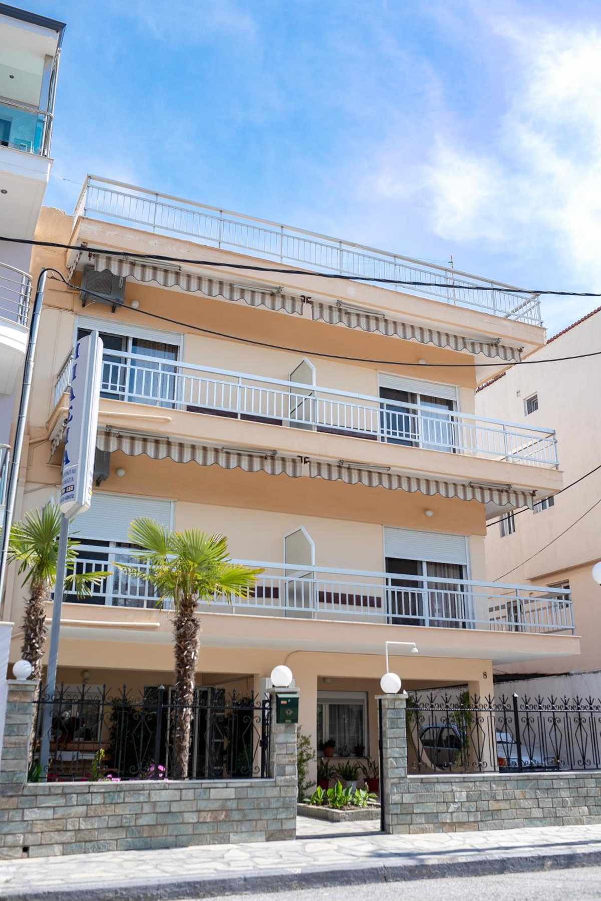 Μpasias Apartments, Greece