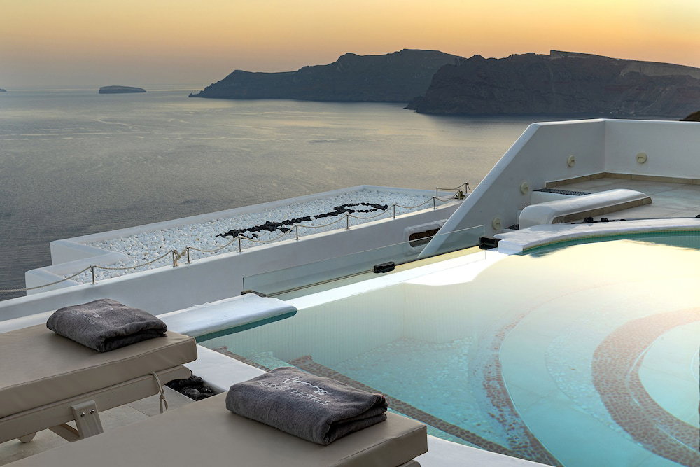 Santorini Secret Premium, Greece