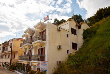 Avlonitis Rooms, Parga, Greece