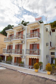 Avlonitis Rooms, Parga, Greece