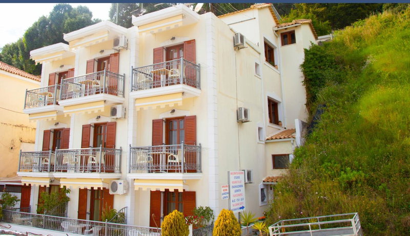 Avlonitis Rooms, Parga, Greece