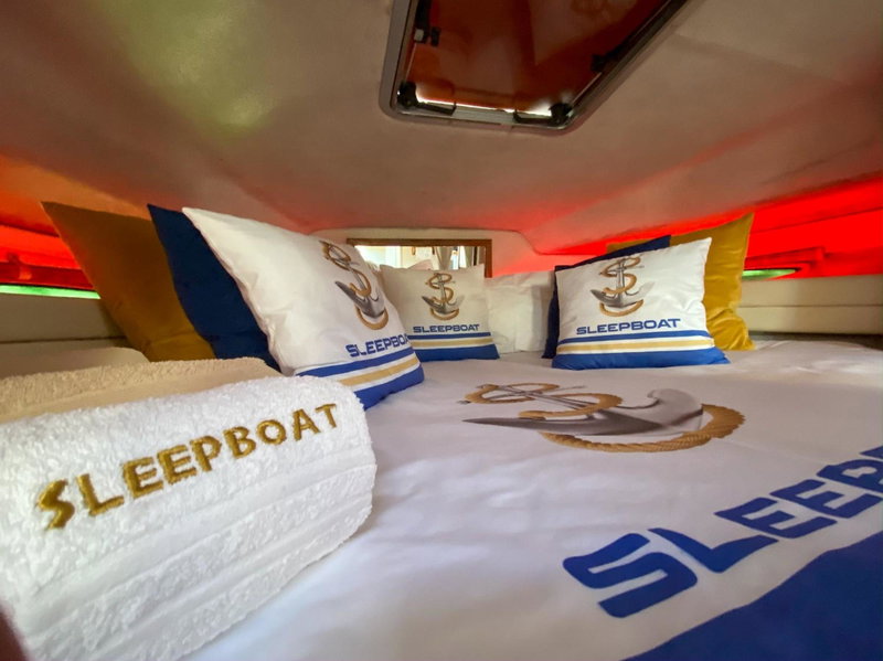 SLEEPBOAT Barco Hotel Oporto Douro, Porto, Portugal
