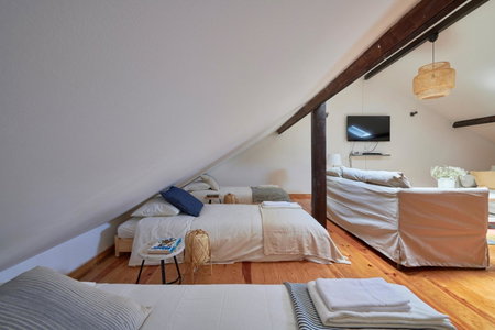Renovated and Spacious Duplex Apartment With Patio, By TimeCooler, Lisbon, Portugal