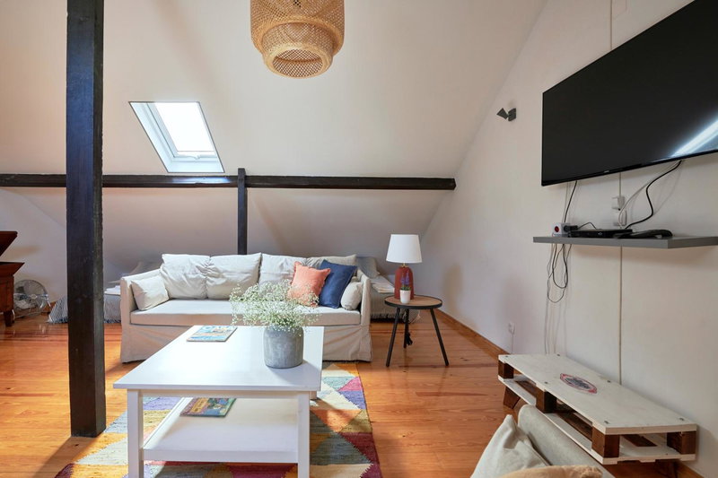 Renovated and Spacious Duplex Apartment With Patio, By TimeCooler, Lisbon, Portugal