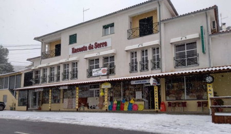 Encosta da Serra, Sabugueiro, Portugal