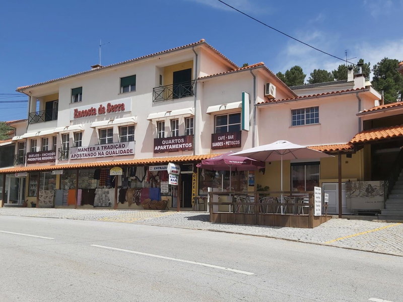 Encosta da Serra, Sabugueiro, Portugal