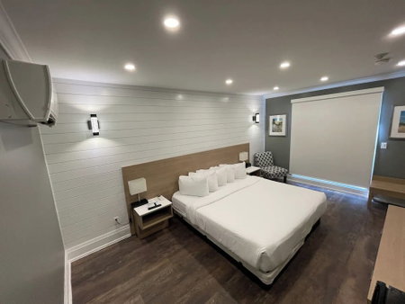 Coastal Suites, Grand Bend, Canada