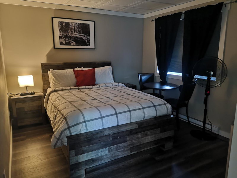 The Cache Hotel and Lodgings, Golden, Canada
