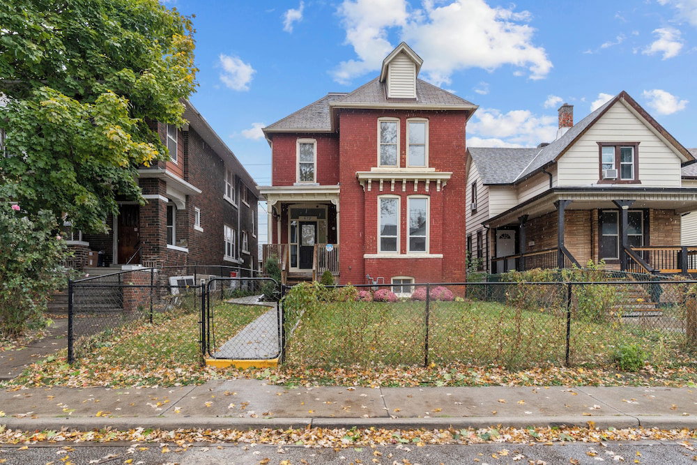 Windsor Manor, Canada