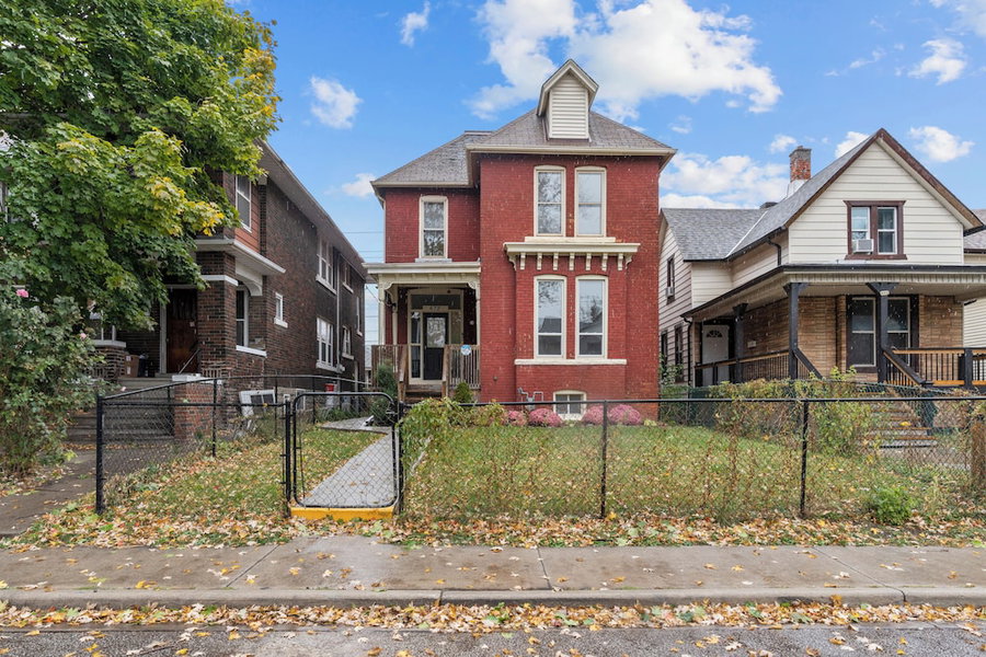 Windsor Manor, Windsor, Canada
