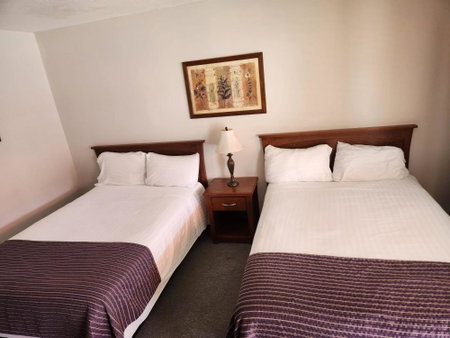 Grantview Inn, Surrey, Canada