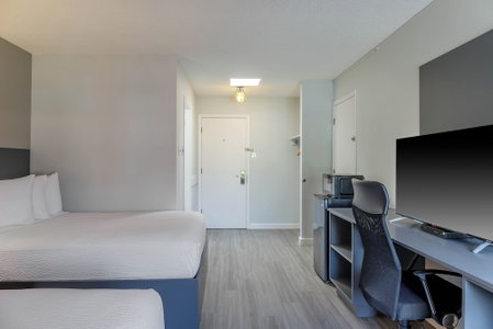 Motel 6 Merritt BC, Merritt, Canada