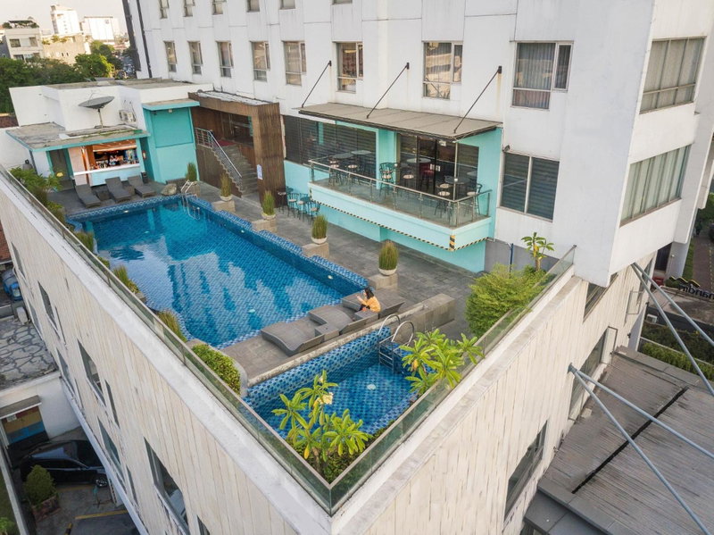 CROWN PRINCE Hotel Surabaya Managed by Midtown Indonesia, Surabaya, Indonesia