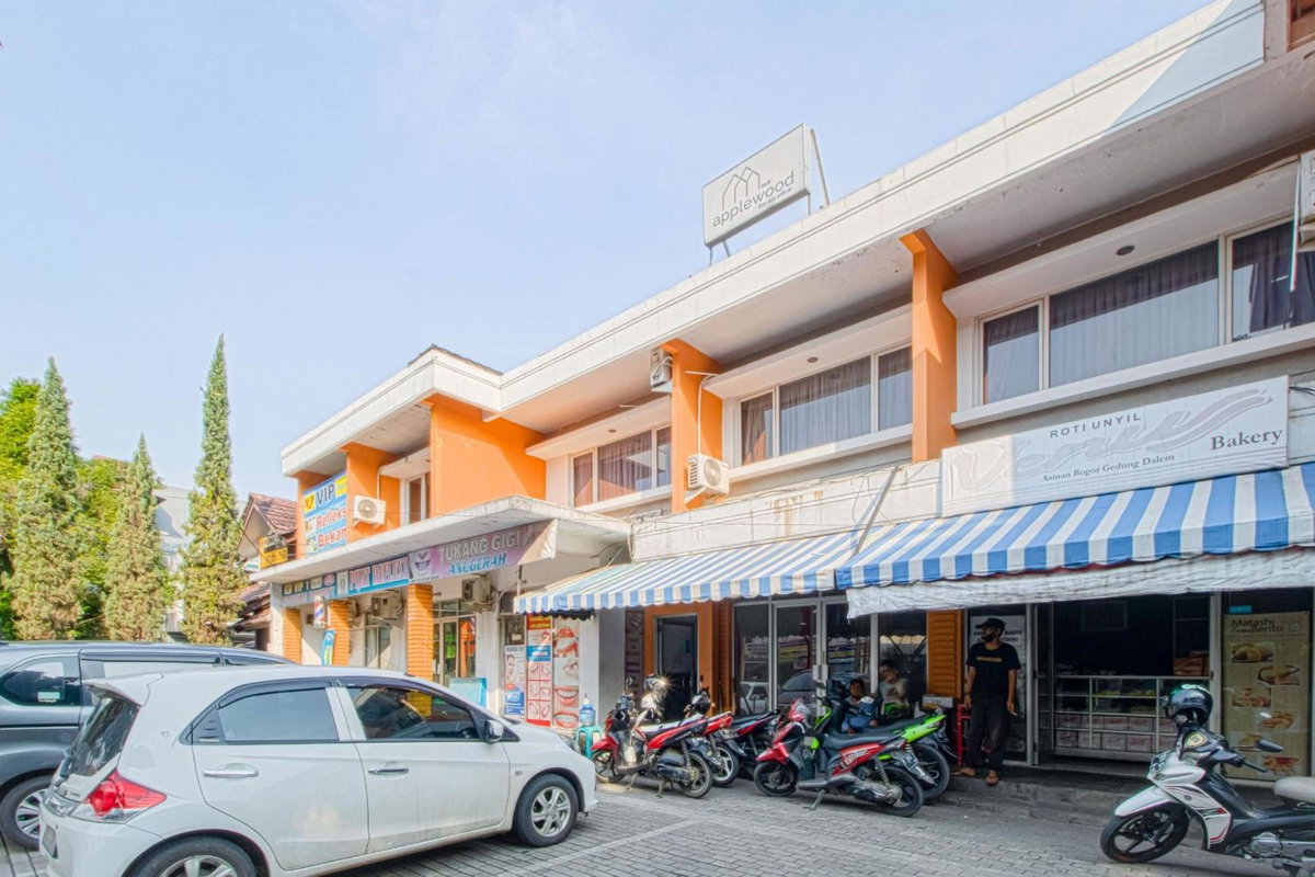 Hotel · Applewood B&B, Bogor
