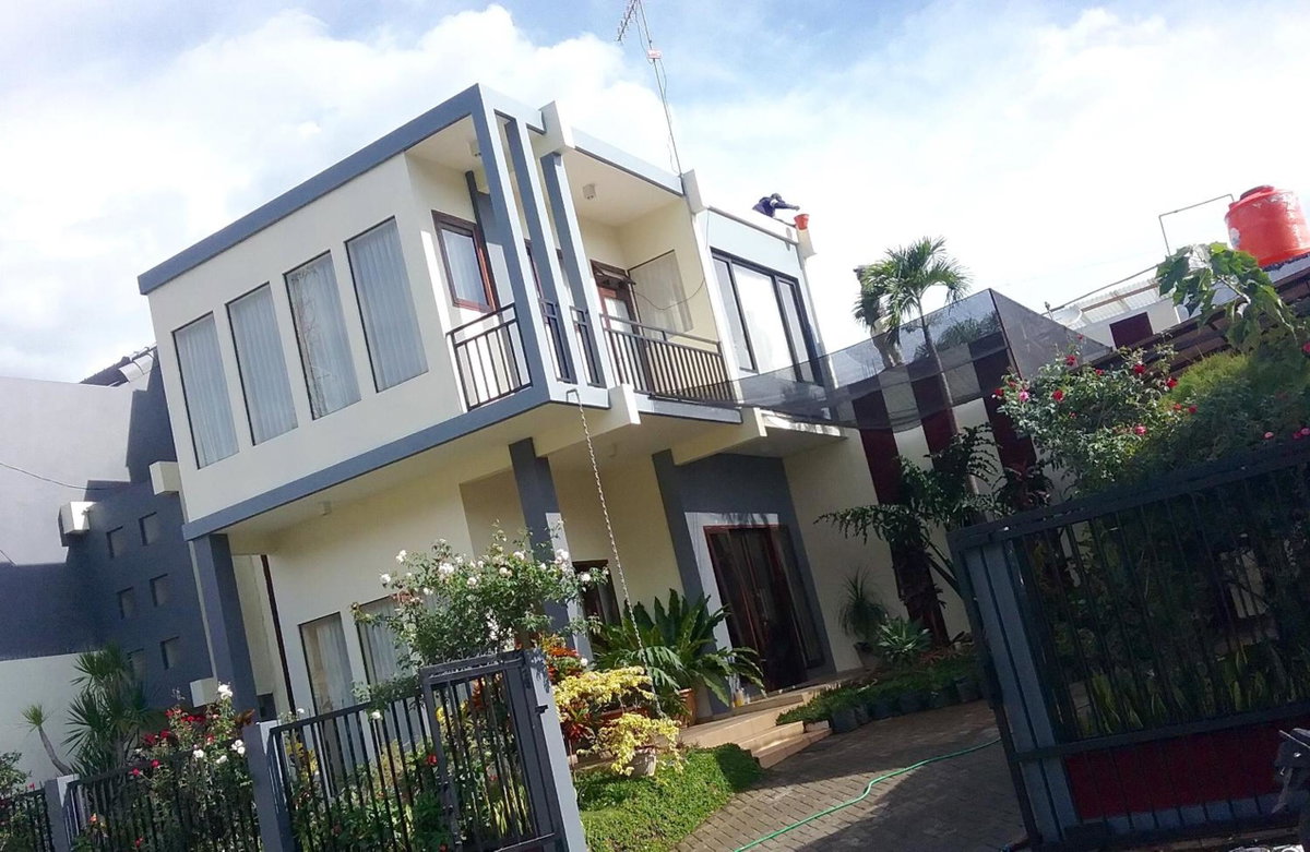 Sudji's House, Индонезия