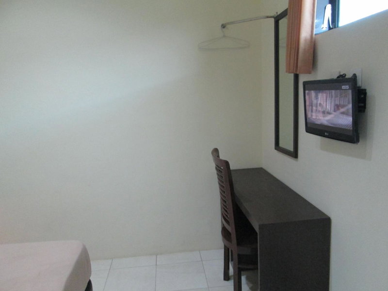 Mahkota Hotel, Genteng, Indonesia