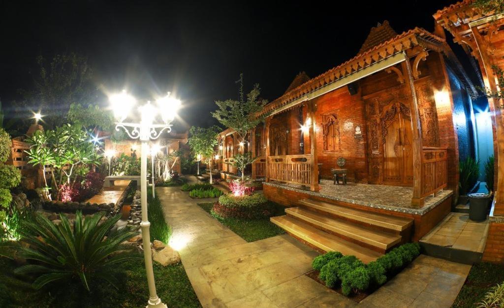Joglo Jawa Jepara, Indonesia