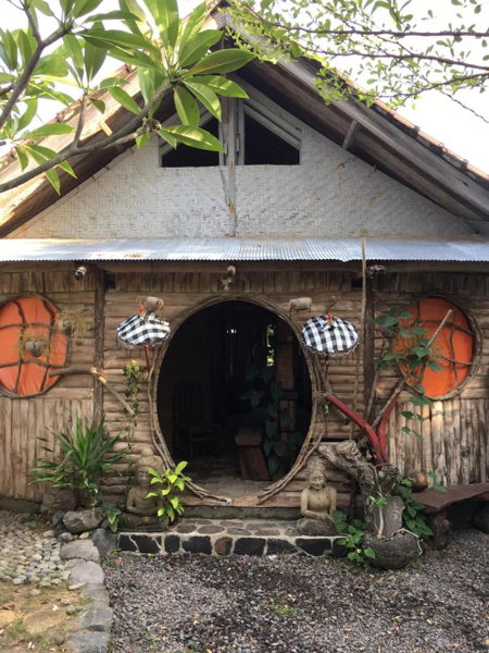 Sunrise Lodge & Lounge, Singaraja, Indonesia