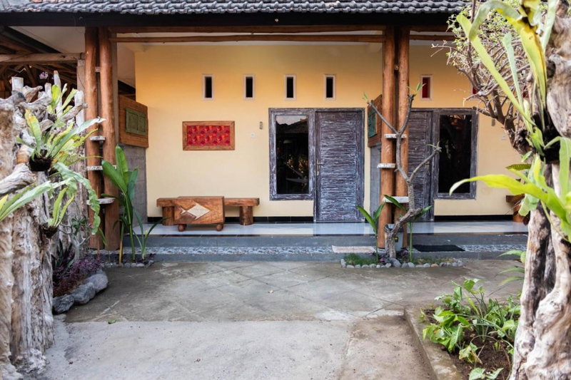 Sunrise Lodge & Lounge, Singaraja, Indonesia