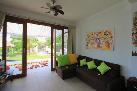 Villa Rinisha Rumah Senja Temukus Lovina, Lovina, Indonesia