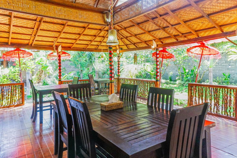 Made Taro - Menjangan Homestay, Banyuwedang, Indonesia