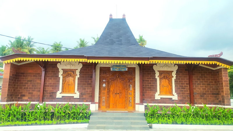 Puri Lovina, Banjar, Indonesia