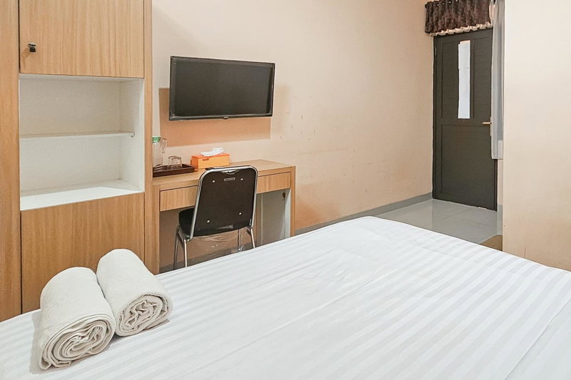 Urbanview MJ House Syariah Bandung, Bandung, Indonesia