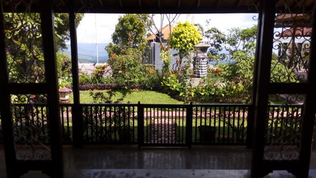 Guru Ratna, Munduk, Indonesia